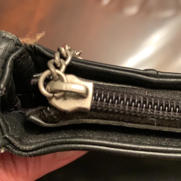 The Sak Black Pure Leather Crossbody Purse. - Picture 7 of 12